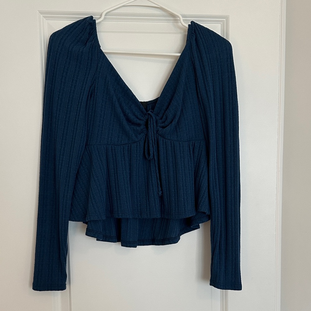 Lulu's NWOT Dark Blue Ribbed Blouse